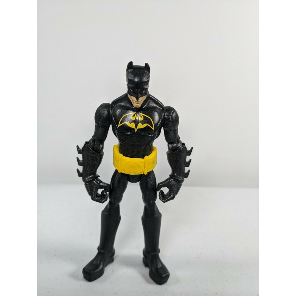 Batman Figuring Lot of 7 and Accessories Batmobile And Bat Light - Picture 7 of 12